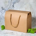 Подарочная коробка с ручками 20х11х15 см (кратно 12) K028-20x11x15:KB
