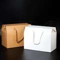 Подарочная коробка с ручками 20х11х15 см (кратно 12) K028-20x11x15:KB